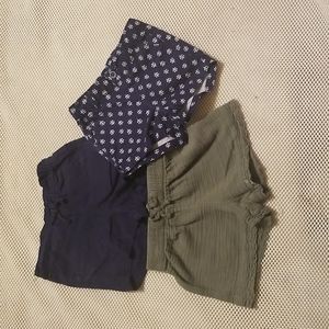Old navy bundle/lot of toddler girls shorts